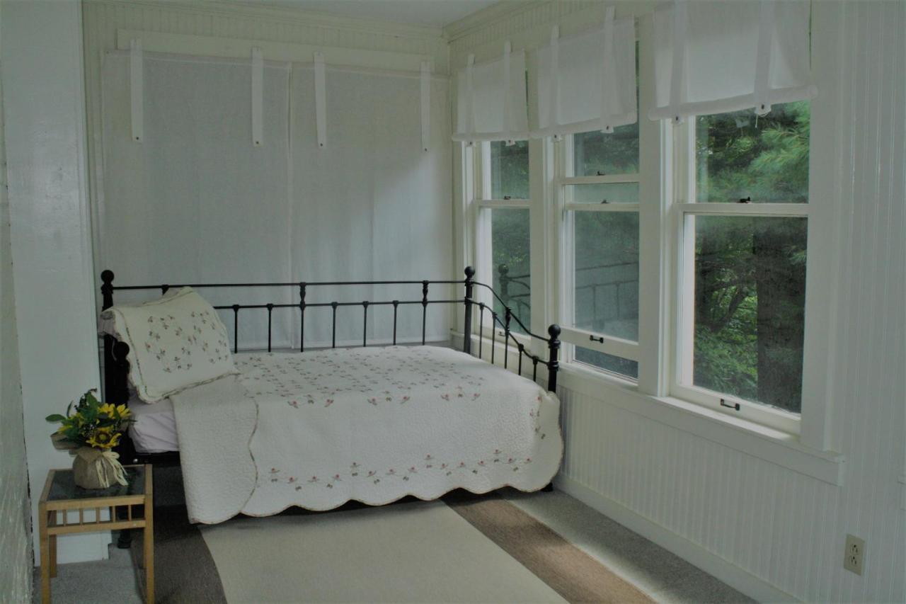 Franklin Manor Bed And Breakfast Tasik Saranac Luaran gambar